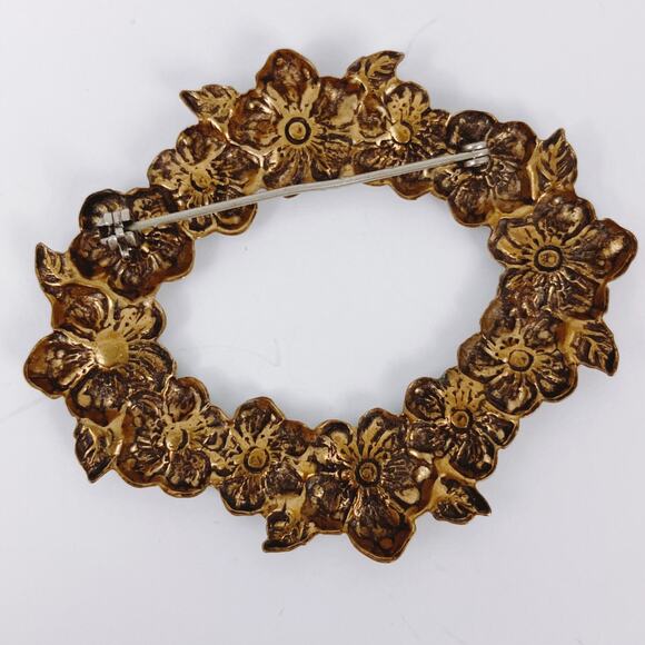 Vintage 1940s 1950s Brooch Gold Tone Dogwood Flower Wreath Mid Century Pin - Picture 7 of 9
